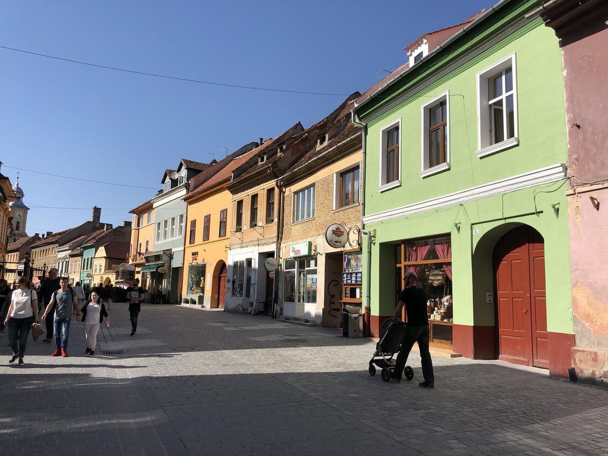 Venice Boutique Aparthotel Braşov Extérieur photo